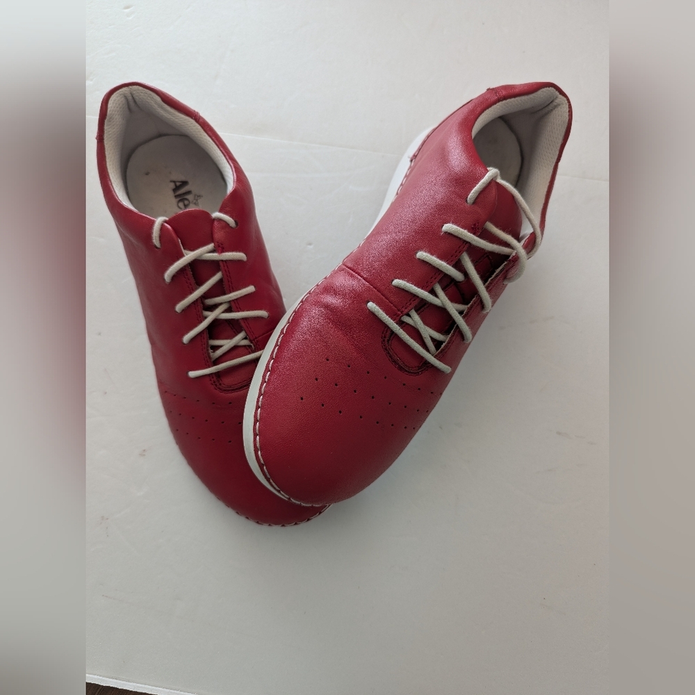 Allegria Essence Tomato Red Leather Lace Up Shoes